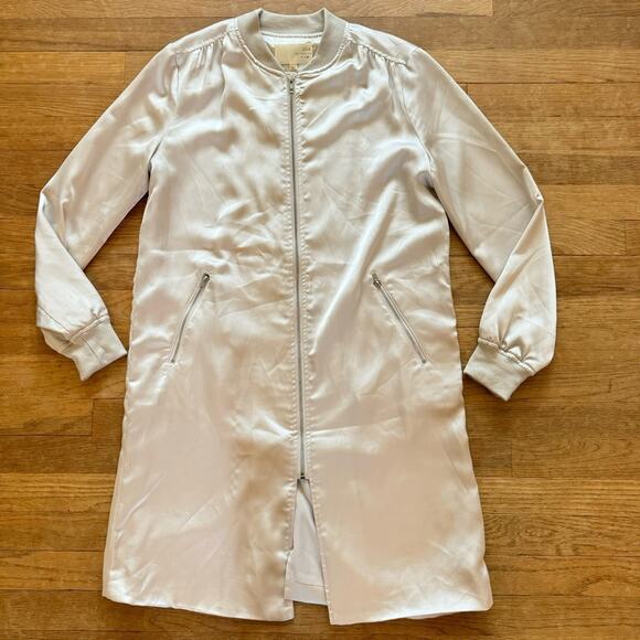 J.O.A. satin looking taupe champagne long lightweight zippered jacket sz M
 b14 - Picture 2 of 8